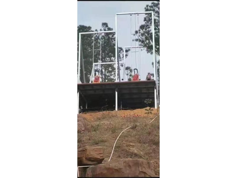 广东高州悬崖秋千完工