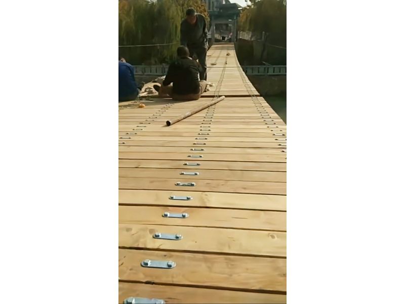 河北唐山木质吊桥施工