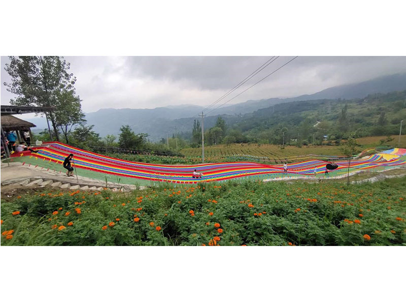 甘肃成县七彩滑道